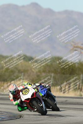 media/Dec-01-2025-Moto Forza (Mon) [[2daa91e15f]]/1-Advanced Group/Session 3 (Turn 3)/